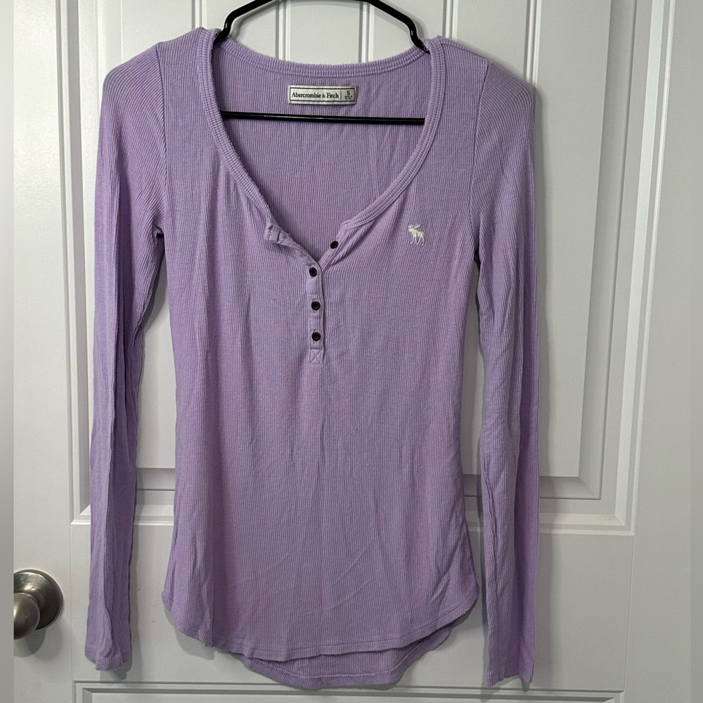 Abercrombie & Fitch top, size Small.